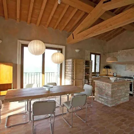 Forma Mit Gemeinschaftspool By Interhome