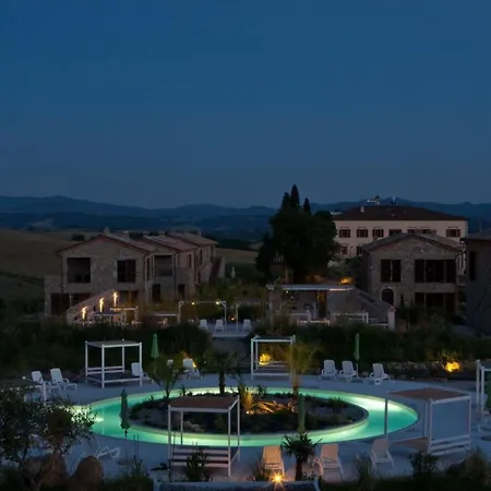 Forma Mit Gemeinschaftspool By Interhome شقة فولتيرا
